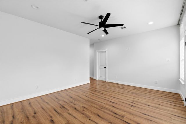 6476 Tc Jester Boulevard, Houston, TX 77091