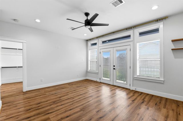 6476 Tc Jester Boulevard, Houston, TX 77091