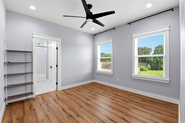 6476 Tc Jester Boulevard, Houston, TX 77091