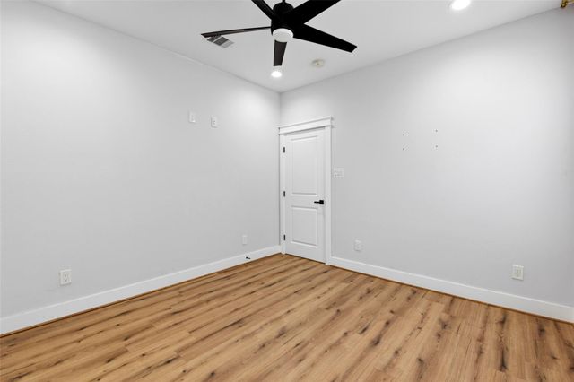 6476 Tc Jester Boulevard, Houston, TX 77091