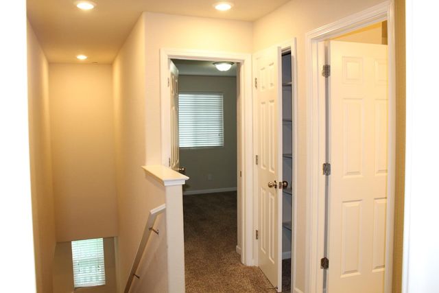 531 Ashwick Loop, Sacramento, CA 95823