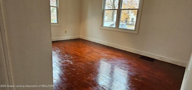 1016 Cleo Street, Lansing, MI 48915