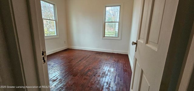 1016 Cleo Street, Lansing, MI 48915