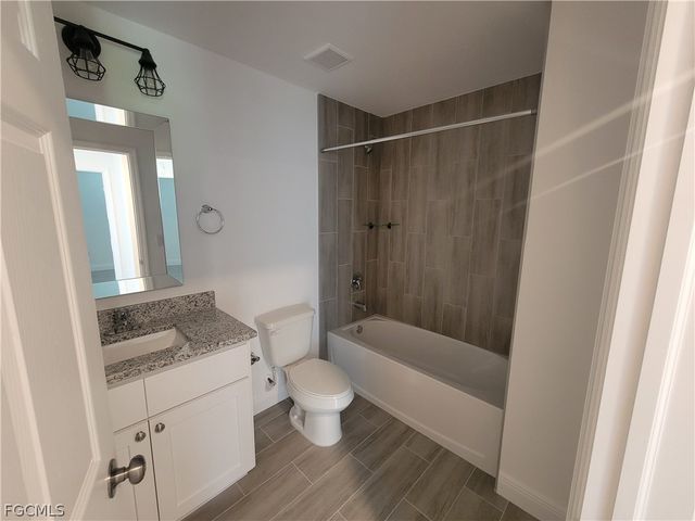 2156 Edison AVE, Fort Myers, FL 33901