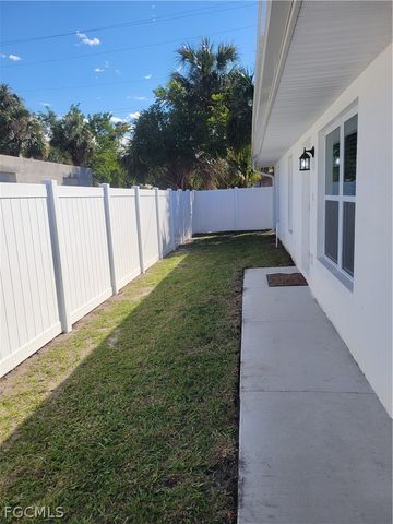 2156 Edison AVE, Fort Myers, FL 33901