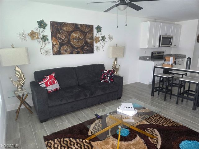 2156 Edison AVE, Fort Myers, FL 33901