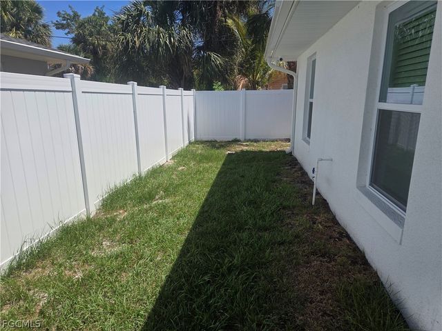 2156 Edison AVE, Fort Myers, FL 33901