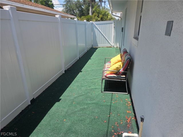 2156 Edison AVE, Fort Myers, FL 33901