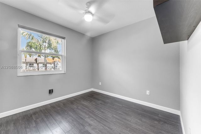 967 NE 42nd Ave, Homestead, FL 33033