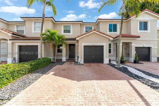 967 NE 42nd Ave, Homestead, FL 33033