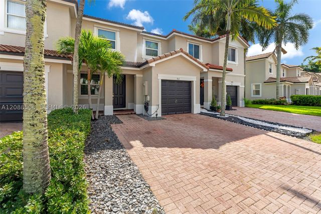 967 NE 42nd Ave, Homestead, FL 33033