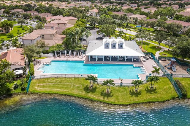 967 NE 42nd Ave, Homestead, FL 33033