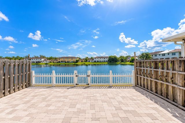 967 NE 42nd Ave, Homestead, FL 33033