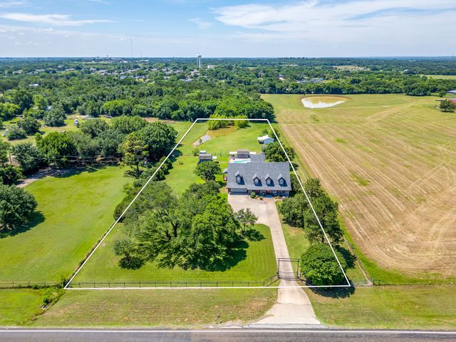 2100 Fm 3048, Cleburne, TX 76031