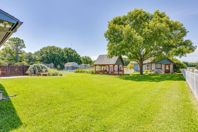 2100 Fm 3048, Cleburne, TX 76031