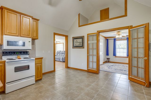 2100 Fm 3048, Cleburne, TX 76031