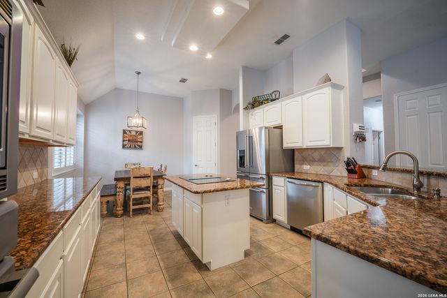 3710 RIVER FLS, San Antonio, TX 78259