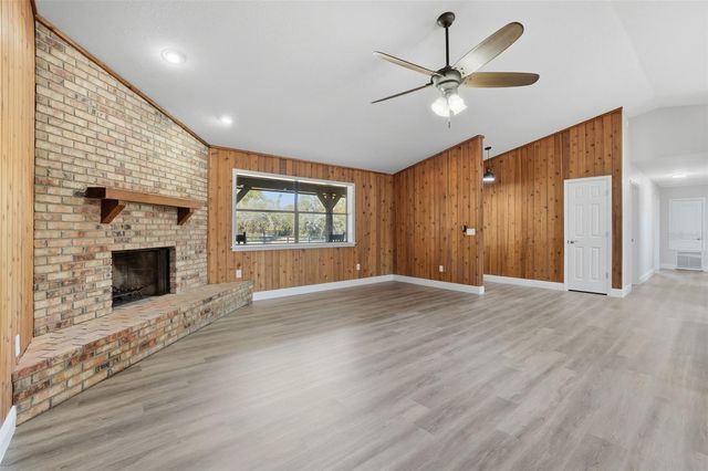 370 SAND PINE PLACE, Geneva, FL 32732