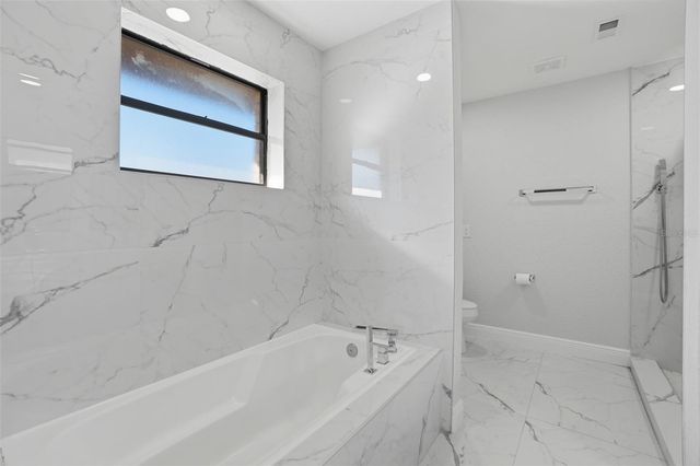 370 SAND PINE PLACE, Geneva, FL 32732