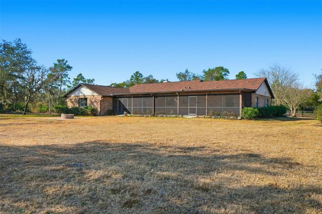 370 SAND PINE PLACE, Geneva, FL 32732
