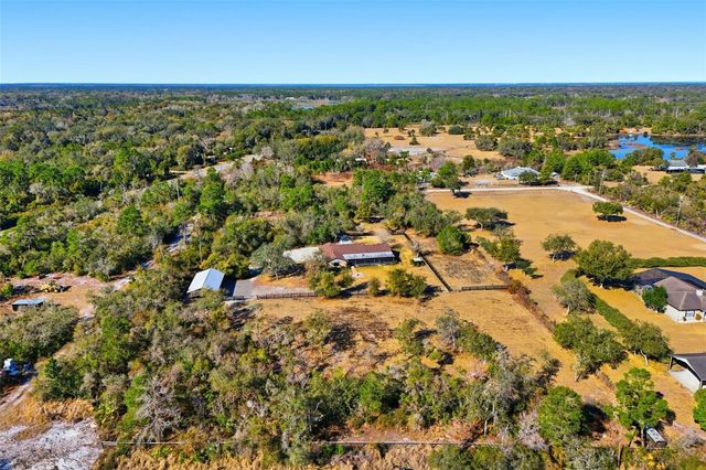 370 SAND PINE PLACE, Geneva, FL 32732