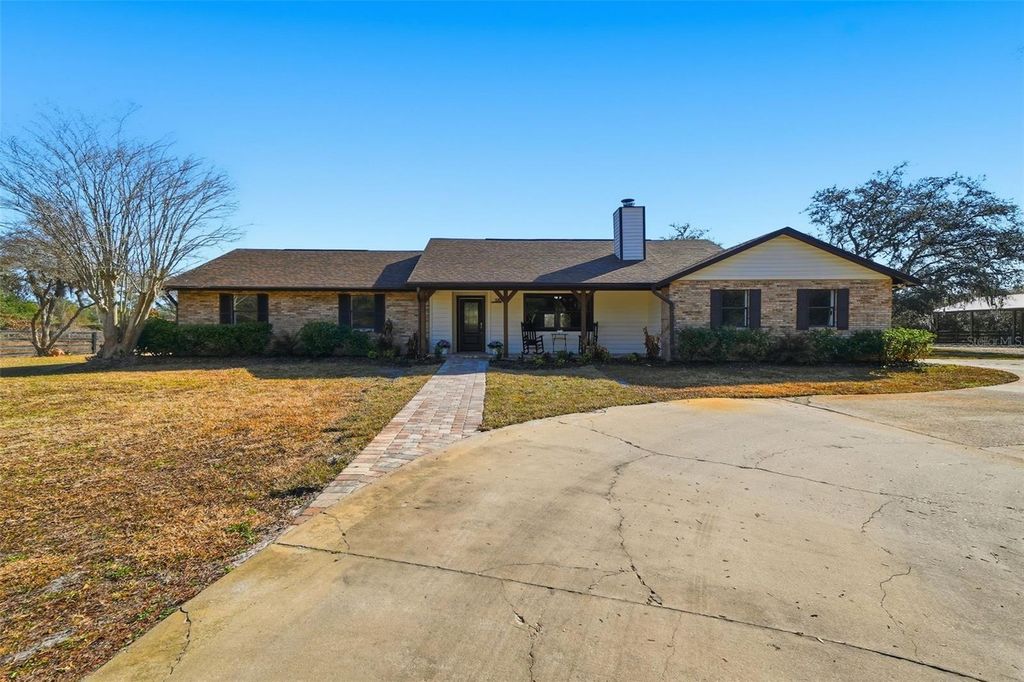 370 SAND PINE PLACE, Geneva, FL 32732