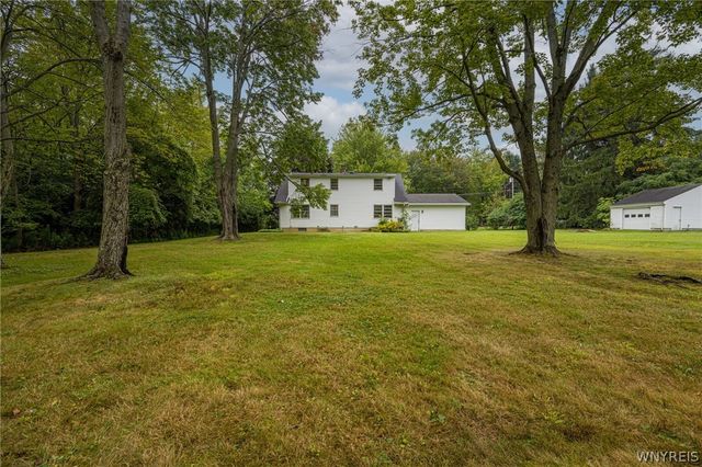6494 Versailles Road, Hamburg, NY 14085
