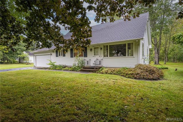 6494 Versailles Road, Hamburg, NY 14085