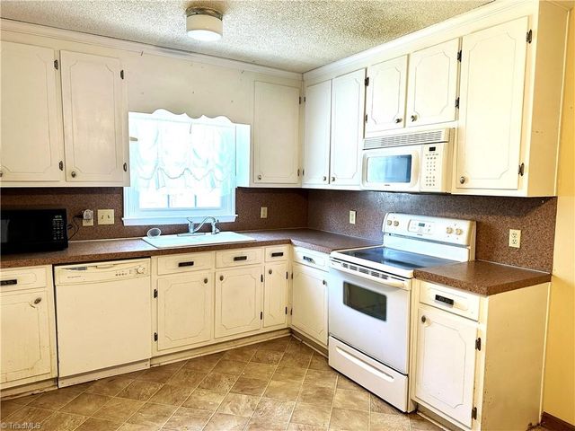 528 Carol Leigh Drive, Gibsonville, NC 27249