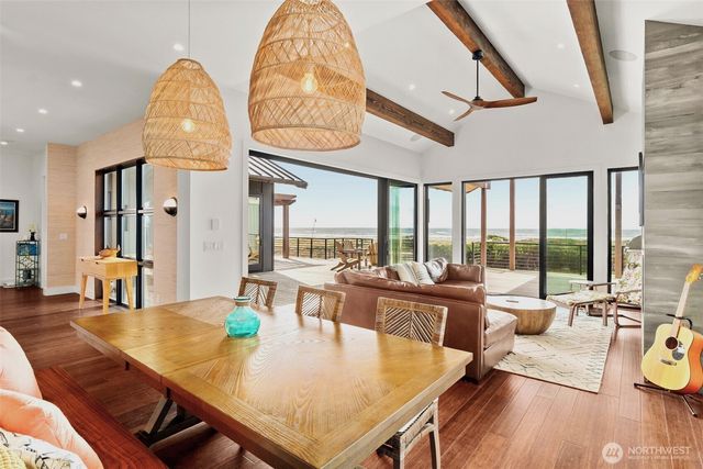 911 Dune Crest, Westport, WA 98595