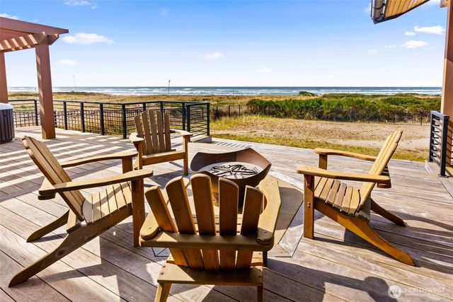 911 Dune Crest, Westport, WA 98595