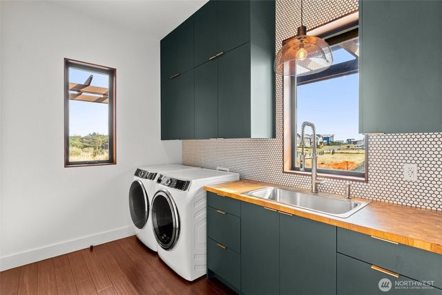 911 Dune Crest, Westport, WA 98595