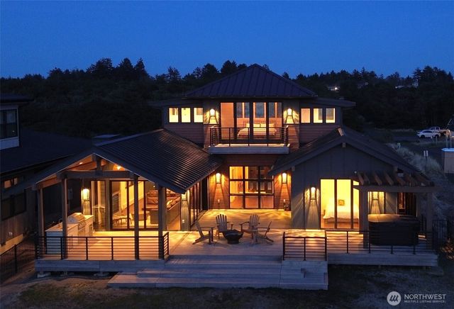 911 Dune Crest, Westport, WA 98595