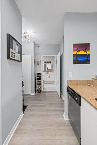 757 N Orleans Street 710, Chicago, IL 60654