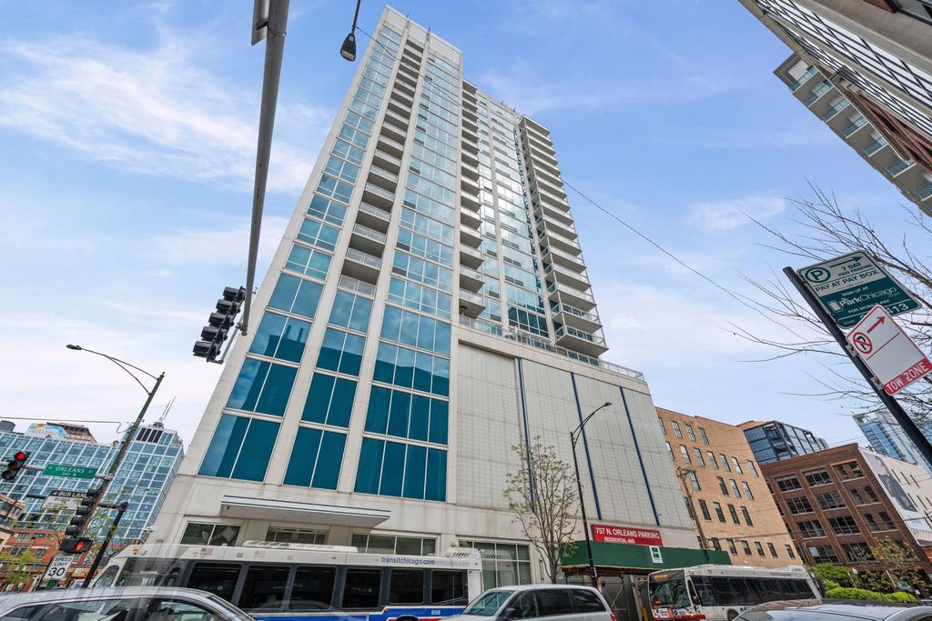 757 N Orleans Street 710, Chicago, IL 60654