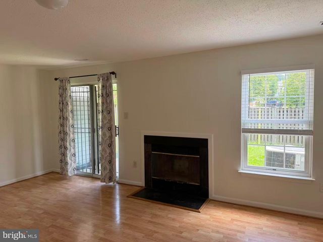 7818 CLOISTER PL, Greenbelt, MD 20770