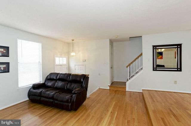 7818 CLOISTER PL, Greenbelt, MD 20770