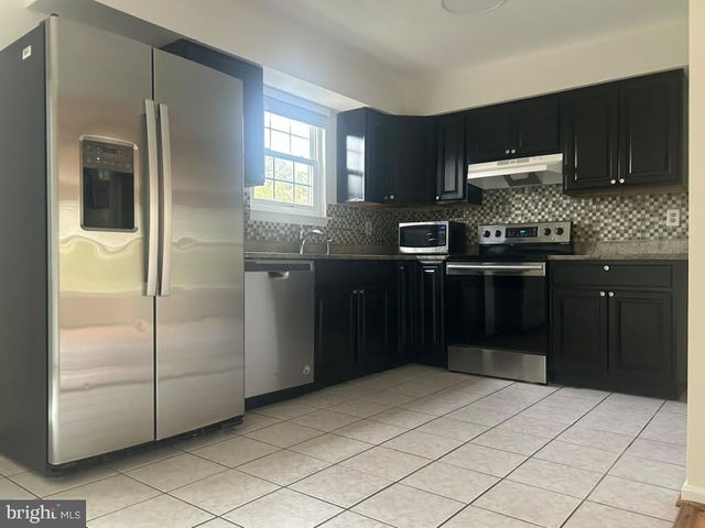 7818 CLOISTER PL, Greenbelt, MD 20770
