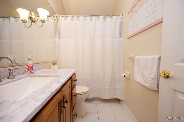 131 Thamesford Court, Amherst, NY 14221