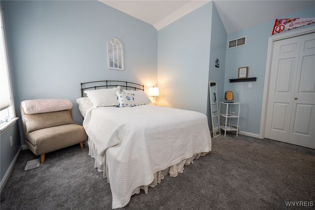 131 Thamesford Court, Amherst, NY 14221