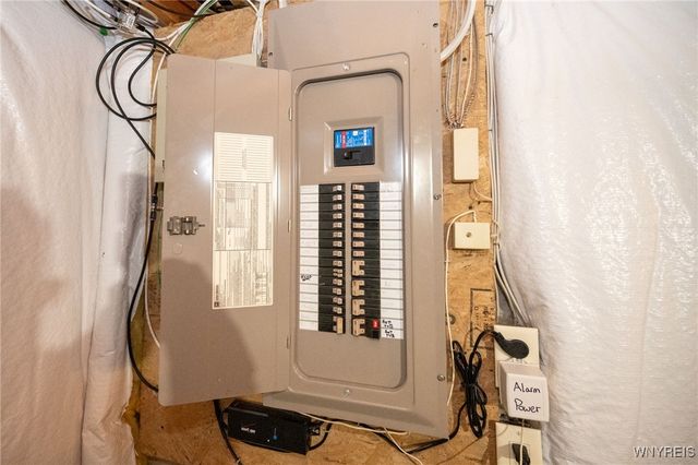 131 Thamesford Court, Amherst, NY 14221