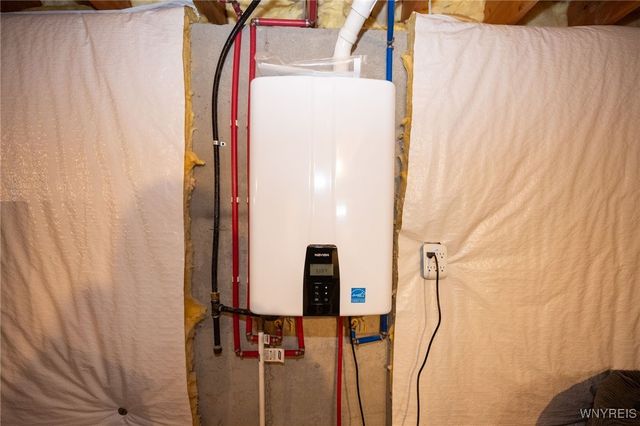 131 Thamesford Court, Amherst, NY 14221