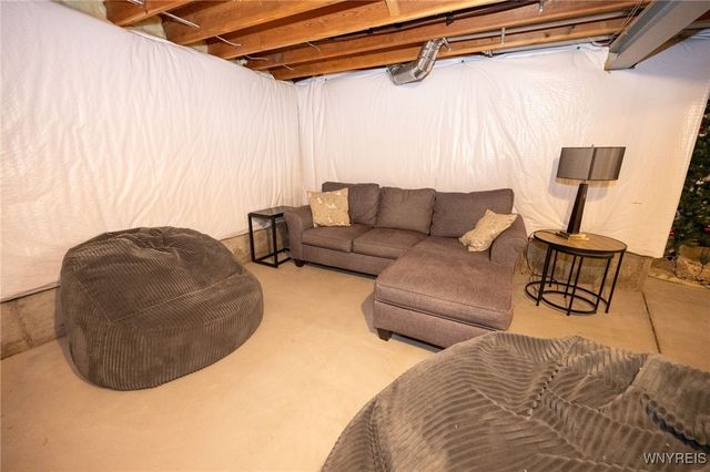 131 Thamesford Court, Amherst, NY 14221