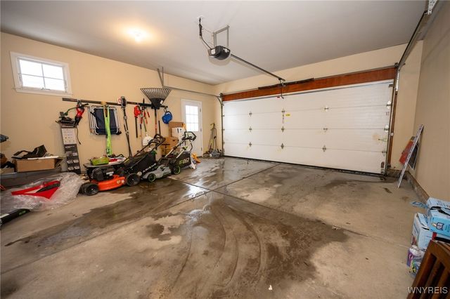 131 Thamesford Court, Amherst, NY 14221