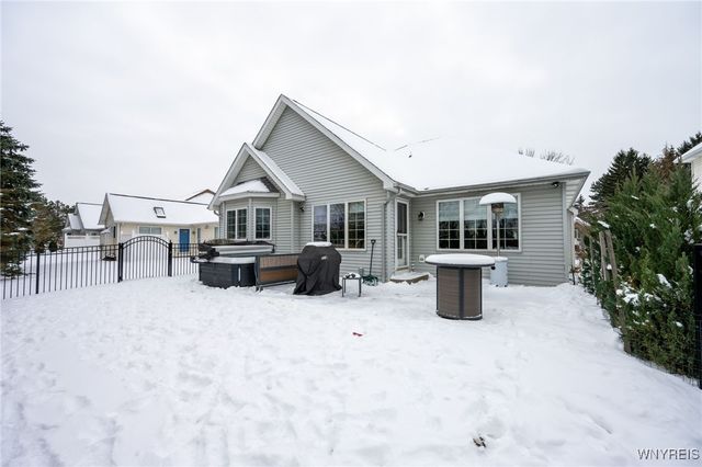 131 Thamesford Court, Amherst, NY 14221