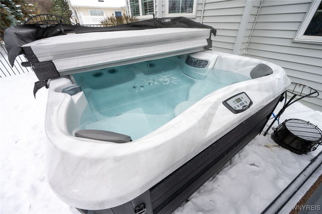 131 Thamesford Court, Amherst, NY 14221