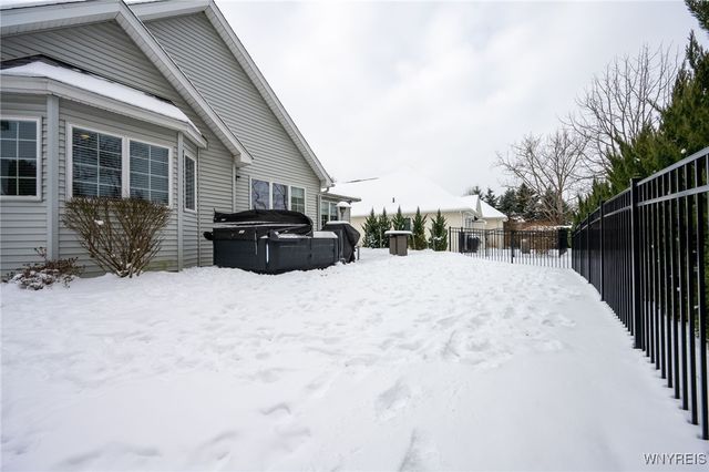 131 Thamesford Court, Amherst, NY 14221