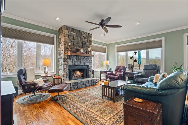 307 Stardust Lane, Seneca, SC 29672