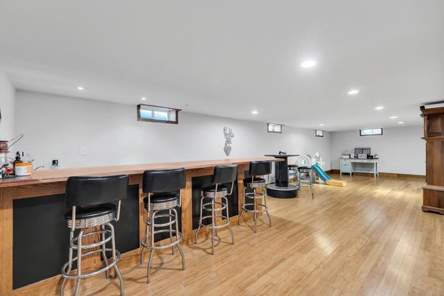 341 Dardis DRIVE, Burlington, WI 53105