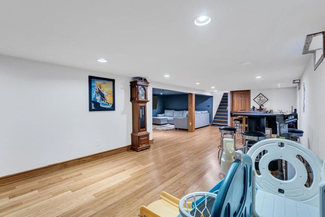 341 Dardis DRIVE, Burlington, WI 53105